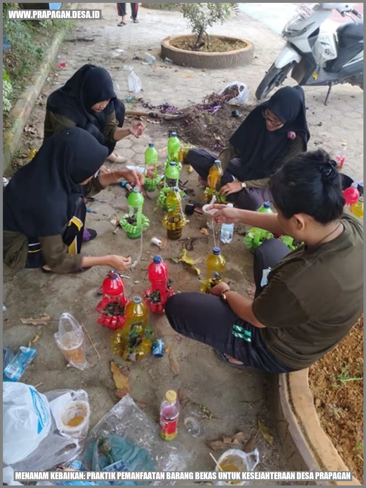 Menanam Kebaikan: Praktik Pemanfaatan Barang Bekas untuk Kesejahteraan Desa Prapagan